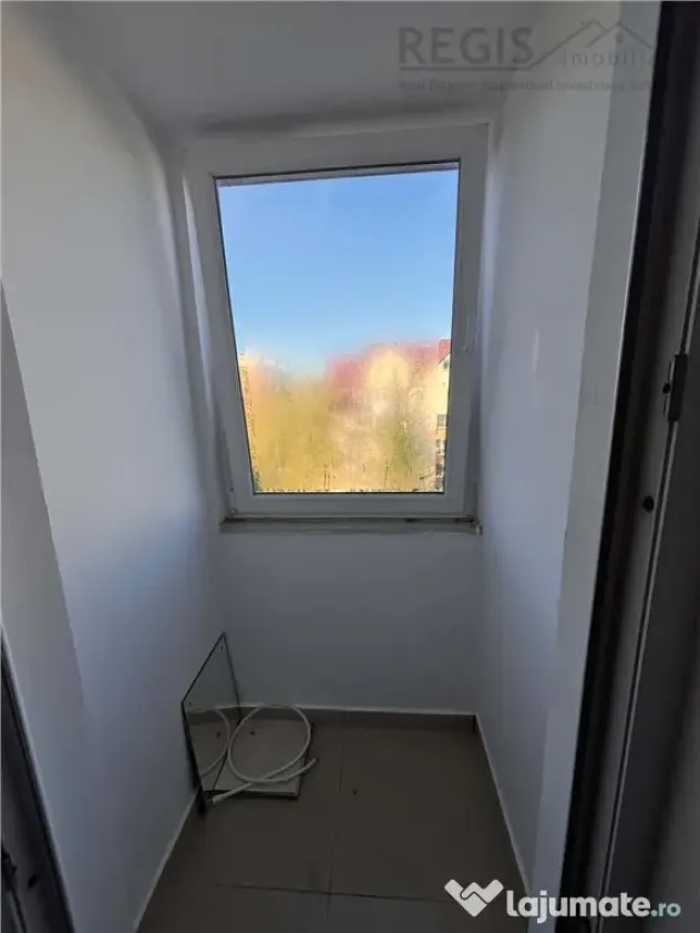 Apartament 3 camere, scara interioara-zona Garii - Brasov (Brasov)