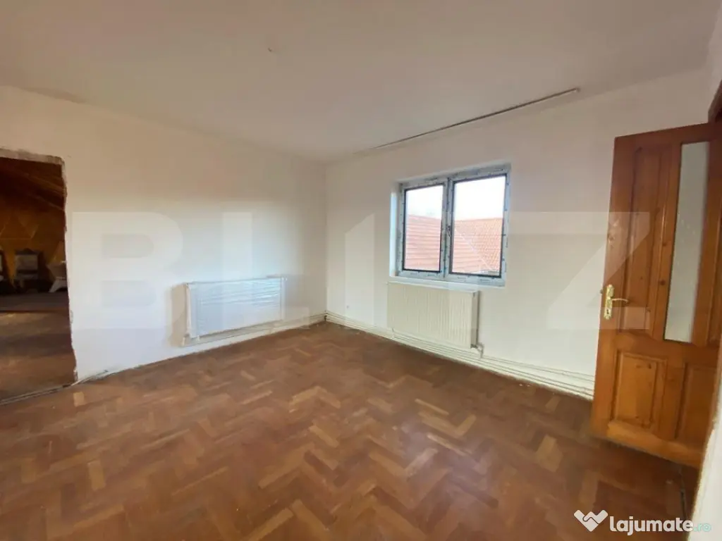 Casa individuală în regim P+1+M, teren 1100 mp, cartier Dr - Dragoeni (Gorj)