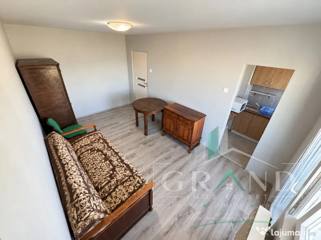 Garsonieră | Balcon închis | Etaj intermediar | Mărăști - Cluj-Napoca (Cluj)