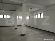 Bloc de locuinte/birouri cu spatii comerciale la parter, zon 