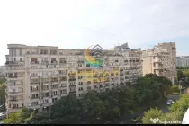Garsoniera Bulevardul Decebal 40mp cu vedere la Bulevard, etaj 7