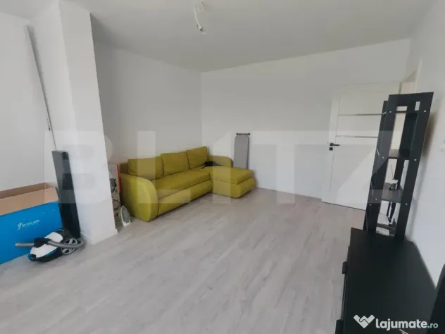 Apartament 3 camere, 64mp, etaj 1, la cheie, parcare, zona V - Floresti (Cluj)