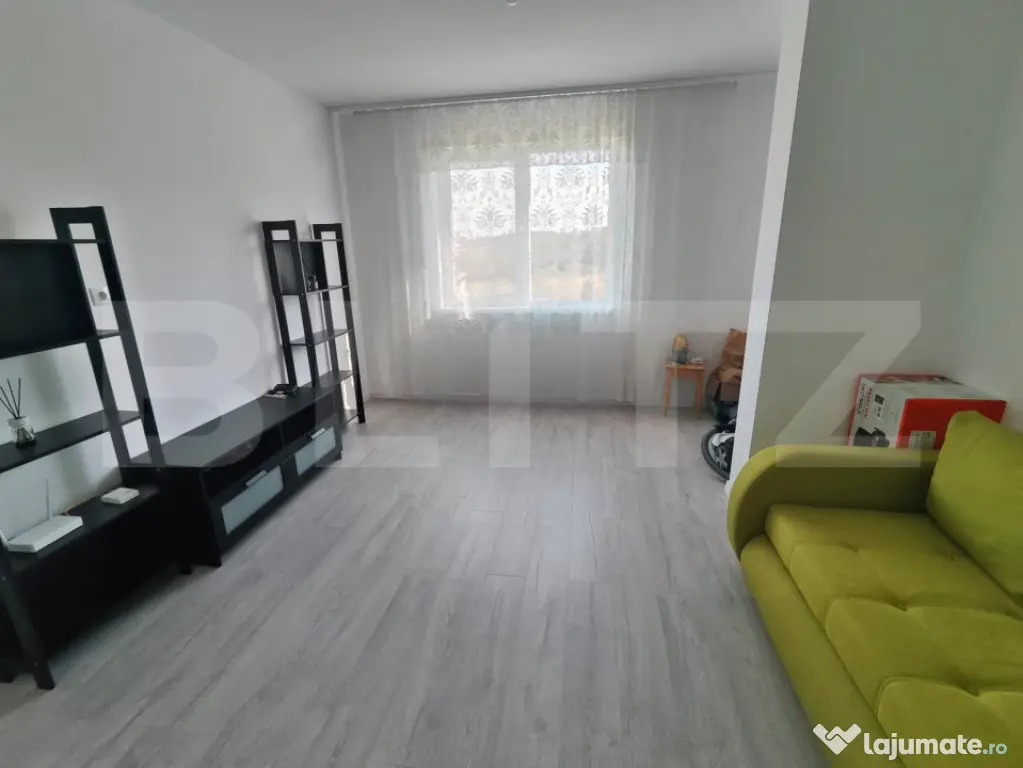 Apartament 3 camere, 64mp, etaj 1, la cheie, parcare, zona V - Floresti (Cluj)