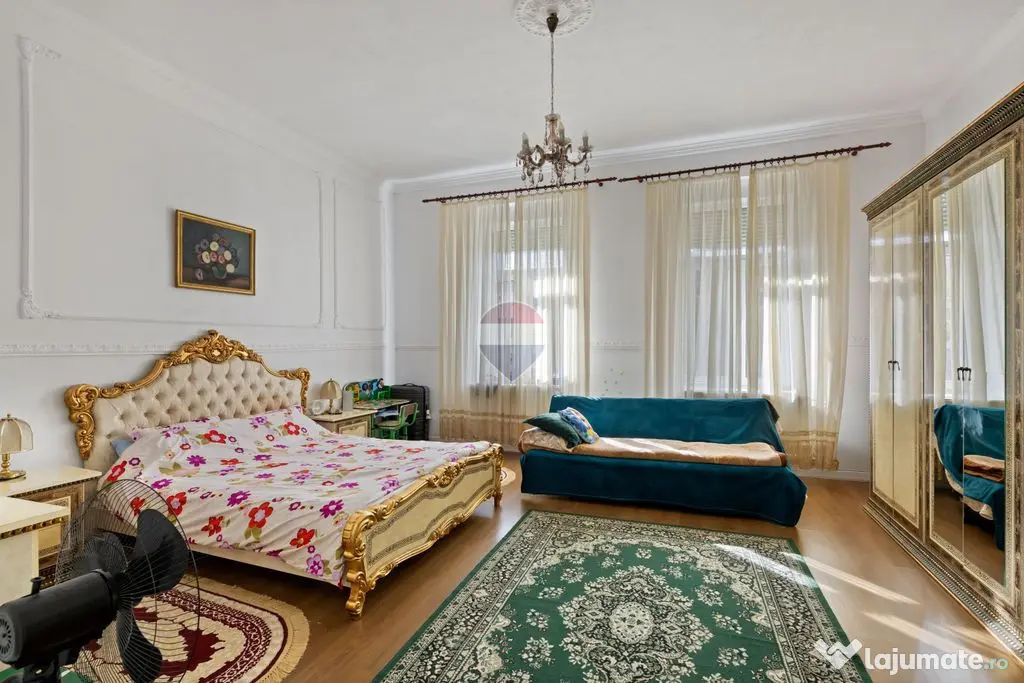 Casă / Vilă cu 4 camere de vânzare în zona Central - Nădlac - Nadlac (Arad)