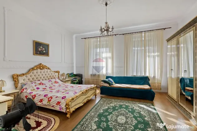 Casă / Vilă cu 4 camere de vânzare în zona Central - Nădlac - Nadlac (Arad)
