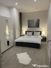 Apartament cu 2 camere de vanzare,zona Semicentrala,65mp. 