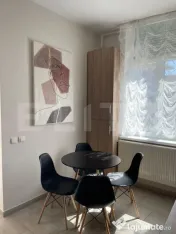 Apartament cu 2 camere de vanzare,zona Semicentrala,65mp. 