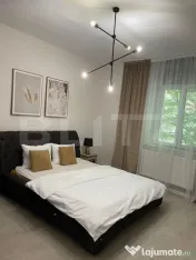 Apartament cu 2 camere de vanzare,zona Semicentrala,65mp. 