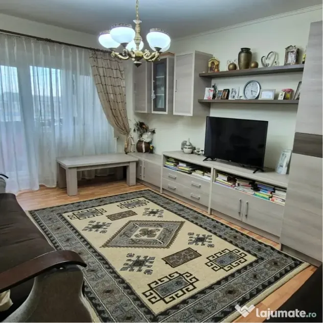 Apartament decomandat 3 camere MOBILAT, Parcul Central, Bd Republicii