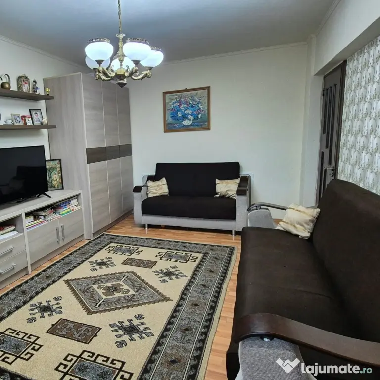 Apartament decomandat 3 camere MOBILAT, Parcul Central, Bd Republicii