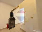 Casă cu 3 camere de vânzare în zona 3 Insule, Arad
