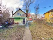 Casă cu 3 camere de vânzare în zona 3 Insule, Arad