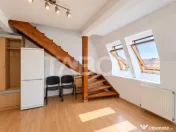 Apartament de vanzare 4 camere mansarda Vasile Aaron Sibiu 