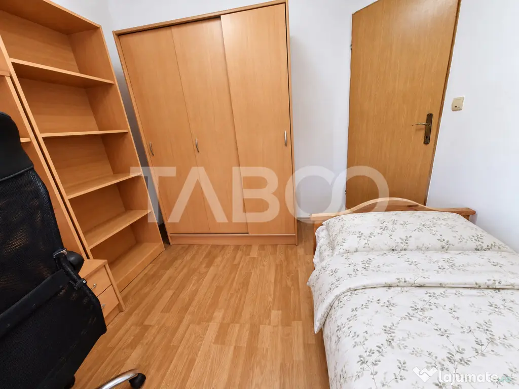 Apartament de vanzare 4 camere mansarda Vasile Aaron Sibiu - Sibiu (Sibiu)