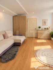 Piața Sfatului – Ideal investiție / Regim hotelier 