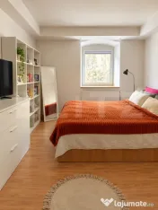Piața Sfatului – Ideal investiție / Regim hotelier 