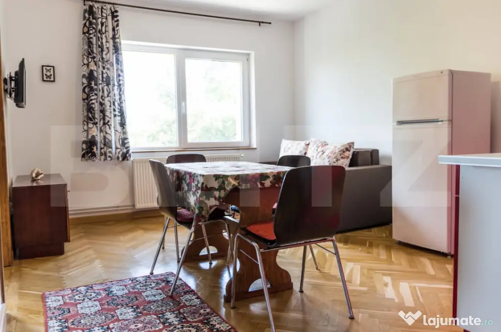 Apartament cu 2 camere și balcon | Dormitor separat | Centr - Brasov (Brasov)