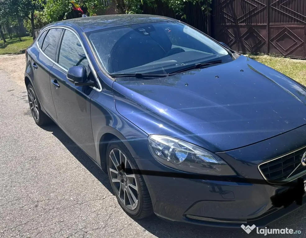 VOLVO V40,2.0TDI 190 CP