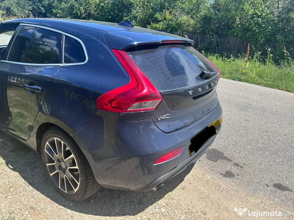 VOLVO V40,2.0TDI 190 CP