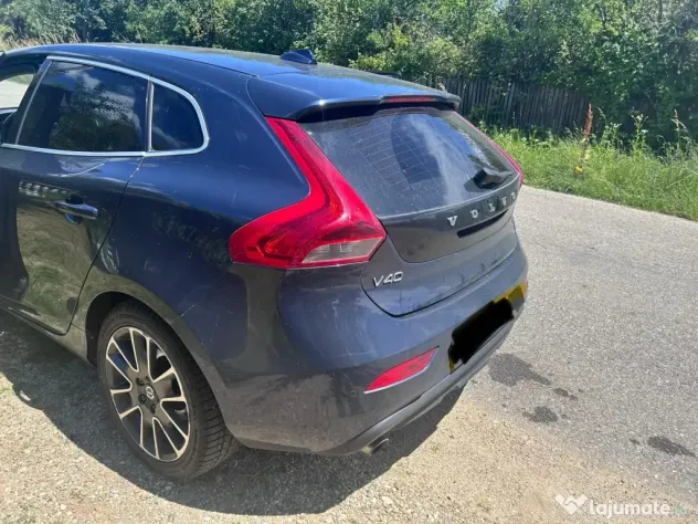 VOLVO V40,2.0TDI 190 CP