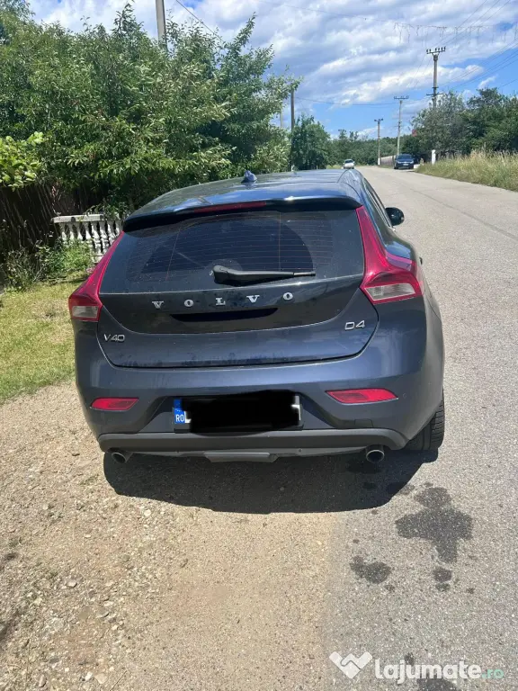 VOLVO V40,2.0TDI 190 CP