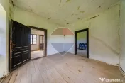 Casă de vacanta intr-o locatie de vis de vanzare in Carand,Romania 