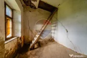 Casă de vacanta intr-o locatie de vis de vanzare in Carand,Romania 