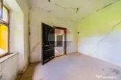 Casă de vacanta intr-o locatie de vis de vanzare in Carand,Romania 