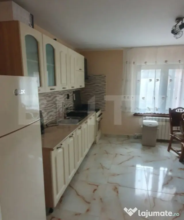 Cabana modernă 8 camere, 370 mp, utilata, mobilata, zona Do - Vatra Dornei (Suceava)