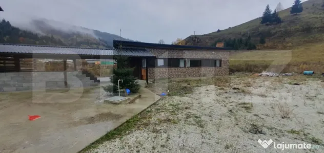 Cabana modernă 8 camere, 370 mp, utilata, mobilata, zona Do - Vatra Dornei (Suceava)