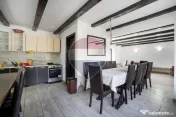 Pensiune cu spații multiple și potențial de dezvoltare - Zona Codlea