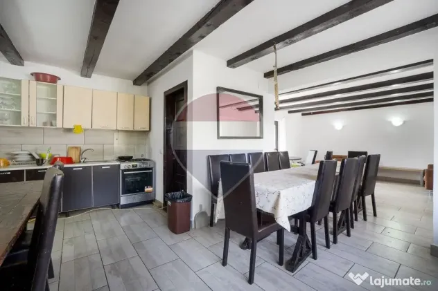Pensiune cu spații multiple și potențial de dezvoltare - Zona Codlea - Codlea (Brasov)