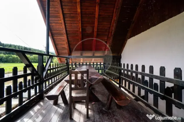 Pensiune cu spații multiple și potențial de dezvoltare - Zona Codlea - Codlea (Brasov)