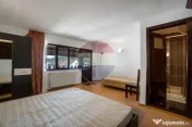 Pensiune cu spații multiple și potențial de dezvoltare - Zona Codlea