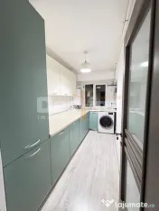 Apartament decomandat cu 2 camere de închiriat, zona Casa de Cultură, 