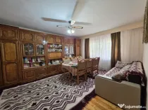 Apartament cu 3 camere, 80 m², două băi, două balcoane,