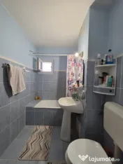 Apartament cu 3 camere, 80 m², două băi, două balcoane, 