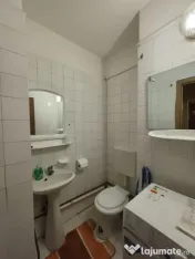 Apartament cu 3 camere, 80 m², două băi, două balcoane, 