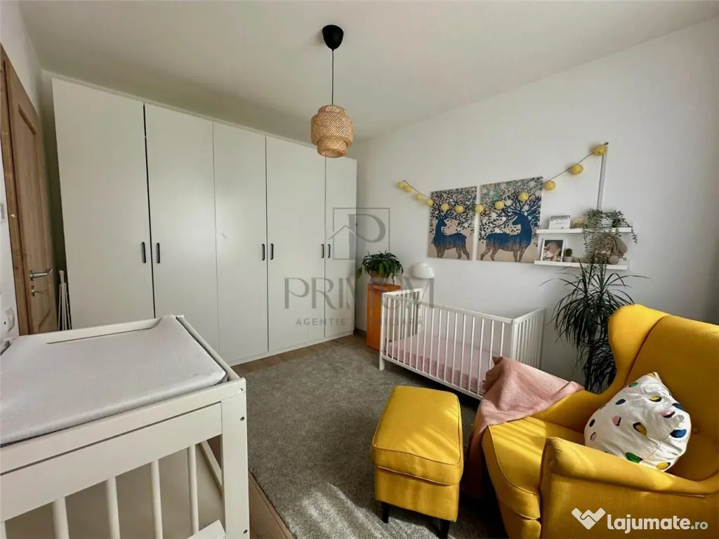 Triplex pe colt - mobilat si utilat complet - zona excelenta - Mosnita Veche (Timis)