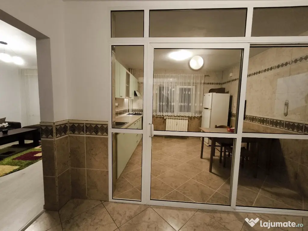 Proprietar inchiriez 3 camere vis-a-vis de MALL VITAN complet mobilat - Bucuresti (Bucuresti-Ilfov)