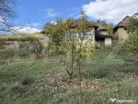 Casă cu 3 camere și un teren de 35,50 mp