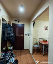 Apartament cu 3 camere, 2 bai zona Cantemir, decomandat 