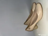 Pantofi nud lacuiți, toc mediu comod, mărimea 40 