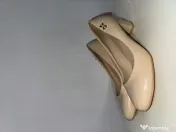 Pantofi nud lacuiți, toc mediu comod, mărimea 40 