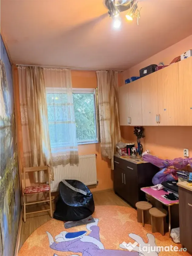 DAMBOVITA - GARSONIERA - mobilat, utilat, ETAJ 1 - Timisoara (Timis)