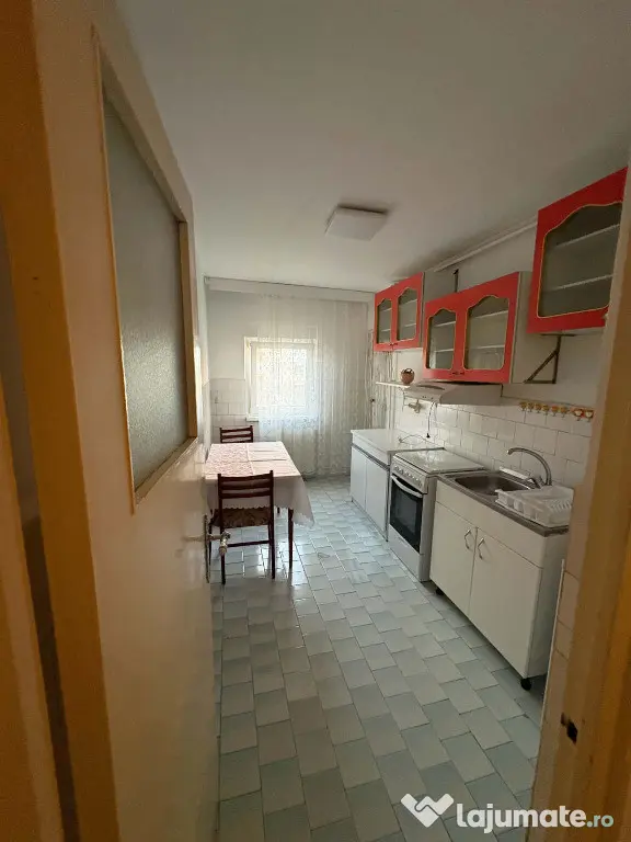 Apartament de 3 camere zona CODRUL COSMINULUI - Brasov (Brasov)