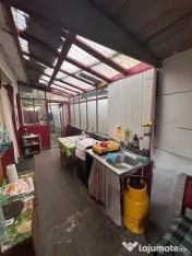Casa situata in zona KM 5 