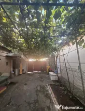 Casa situata in zona KM 5 