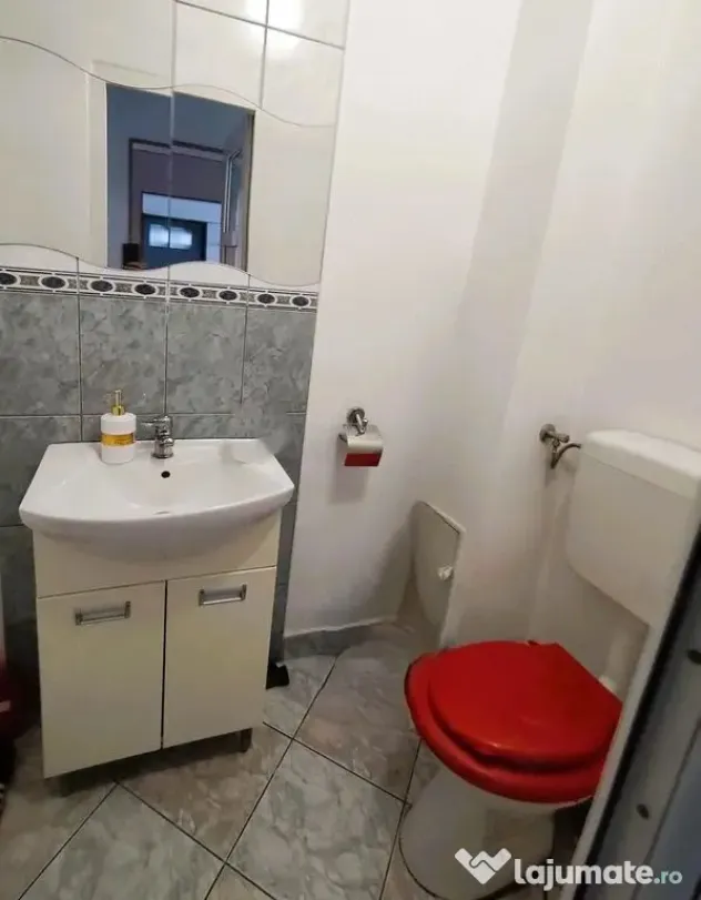 Apartament 3 camere, Piata Rahova, sos Alexandriei - Bucuresti (Bucuresti-Ilfov)