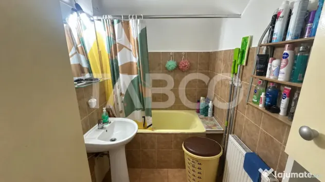 Aparatament 2 camere decomandat cu pivnita zona Centrala Sib - Sibiu (Sibiu)